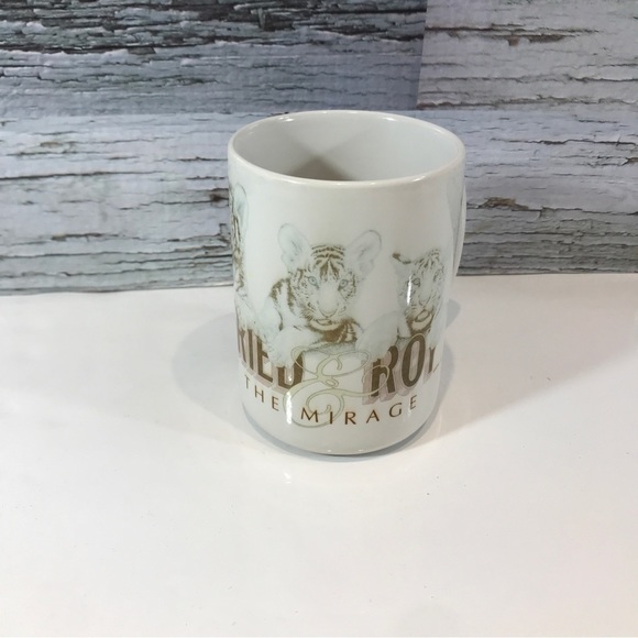 Siegfried & Roy Tigers Mirage Las Vegas Collectible Souvenir Coffee Tea Mug Cup - Picture 2 of 5